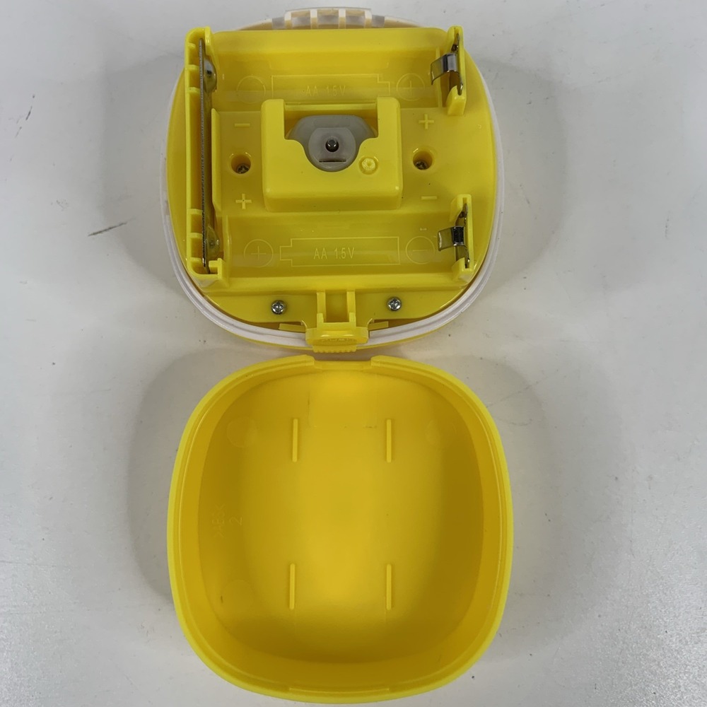 ODISTAR Desktop Vacuum Cleaner, Mini Table dust Sweeper Energy Yellow - Picture 7 of 11